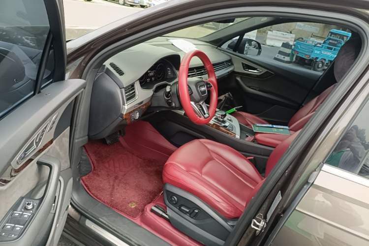 Used Audi Q7 2016 45 TFSI S line Sport Edition Driver Seat