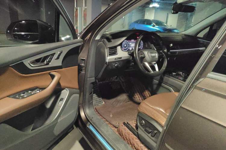 Used Audi Q7 2016 45 TFSI S line Sport Edition Driver Seat