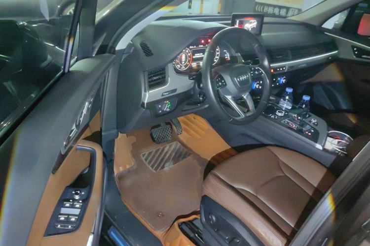 Used Audi Q7 2016 45 TFSI Technology Edition Driver Seat