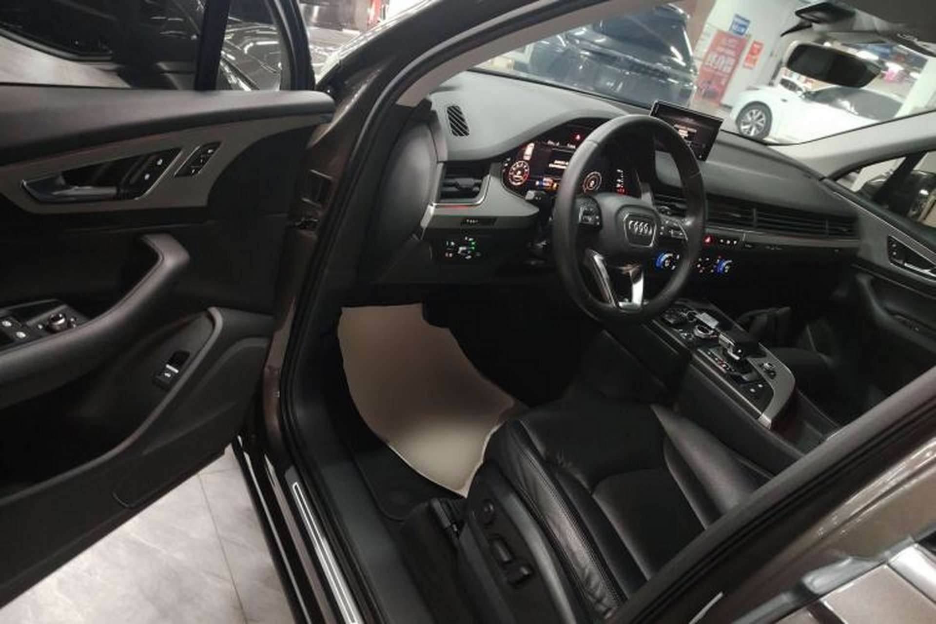Used Audi Q7 2016 40 TFSI Comfort Model Driver Seat