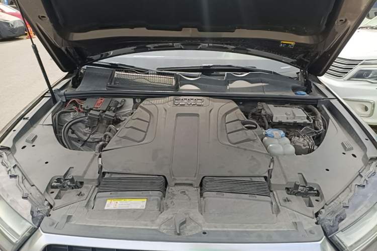 Used Audi Q7 2016 45 TFSI S line Sport Edition Engine Bay