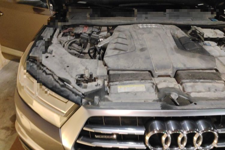 Used Audi Q7 2016 45 TFSI S line Sport Edition Engine Bay Right