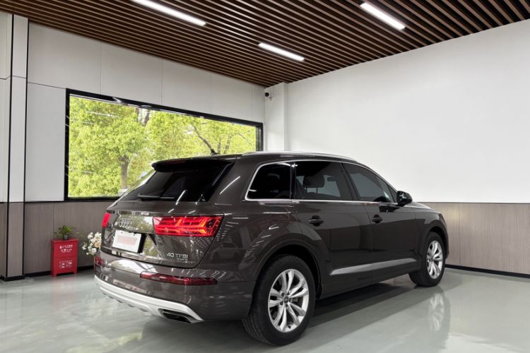 Used Audi Q7 2016 40 TFSI Comfort Model Exterior 3