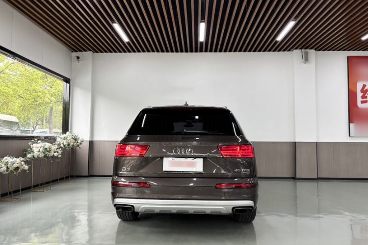 Used Audi Q7 2016 40 TFSI Comfort Model Exterior 5