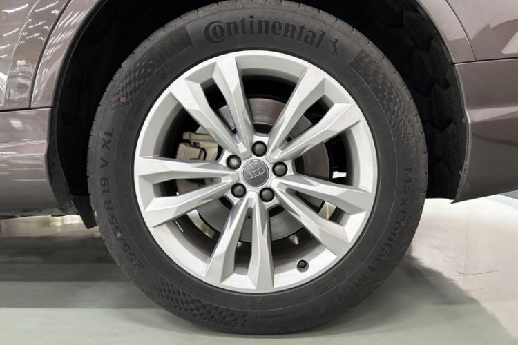 Used Audi Q7 2016 40 TFSI Comfort Model Exterior 6