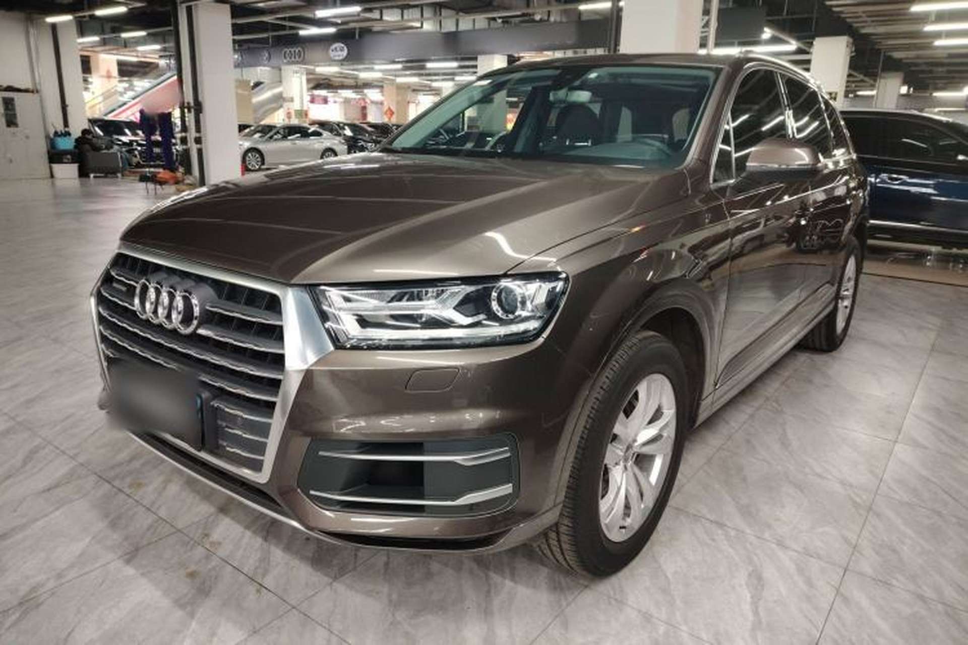 Used Audi Q7 2016 40 TFSI Comfort Model Front Left 45 Deg