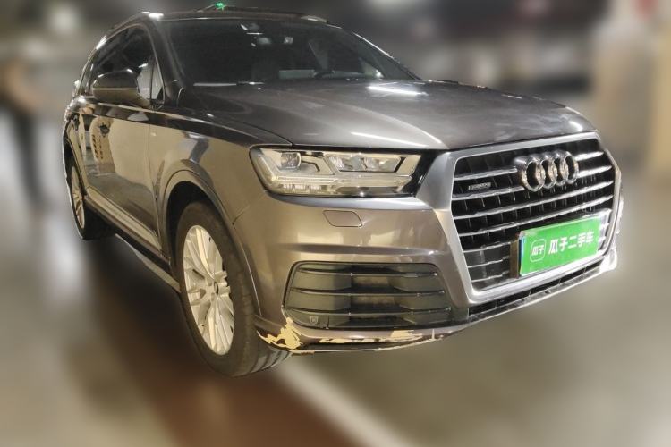 Used Audi Q7 2016 45 TFSI S line Sport Edition Front Right 45 Deg