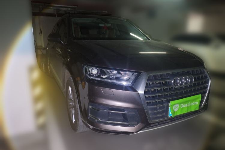 Used Audi Q7 2016 45 TFSI Technology Edition Front Right 45 Deg