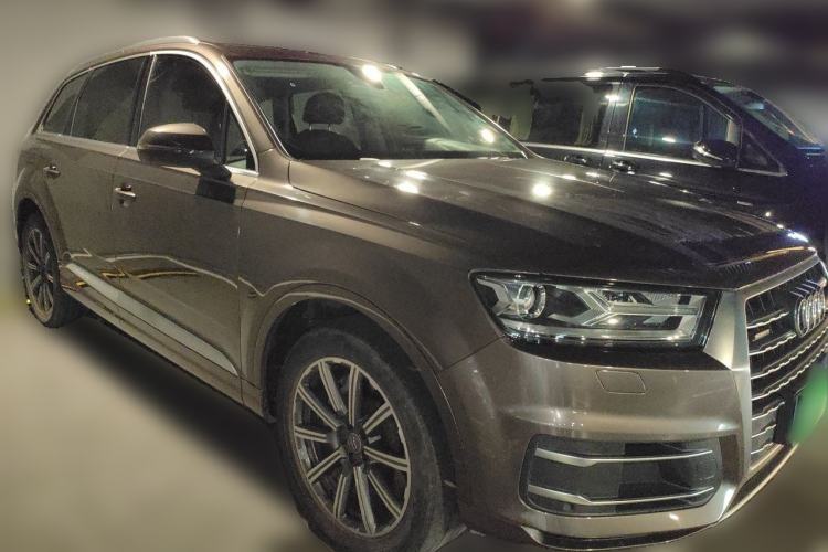 Used Audi Q7 2016 45 TFSI S line Sport Edition Front Right 45 Deg