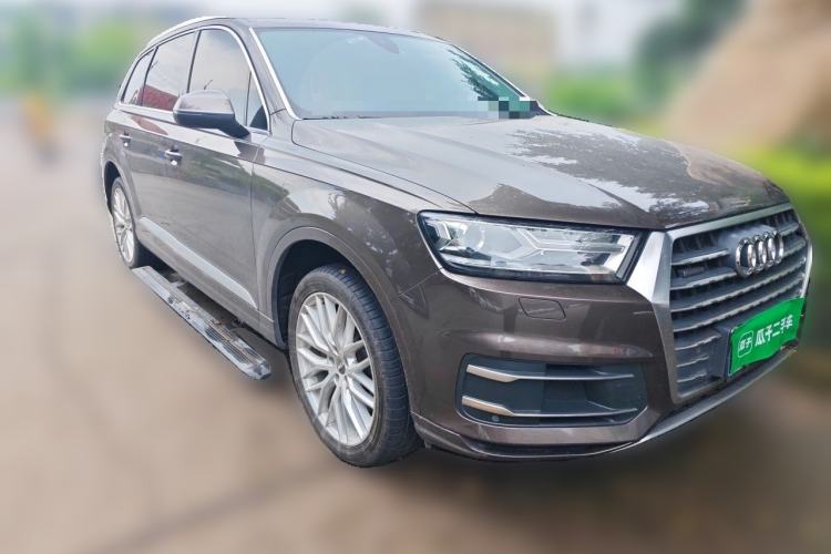 Used Audi Q7 2016 45 TFSI Technology Edition Front Right 45 Deg