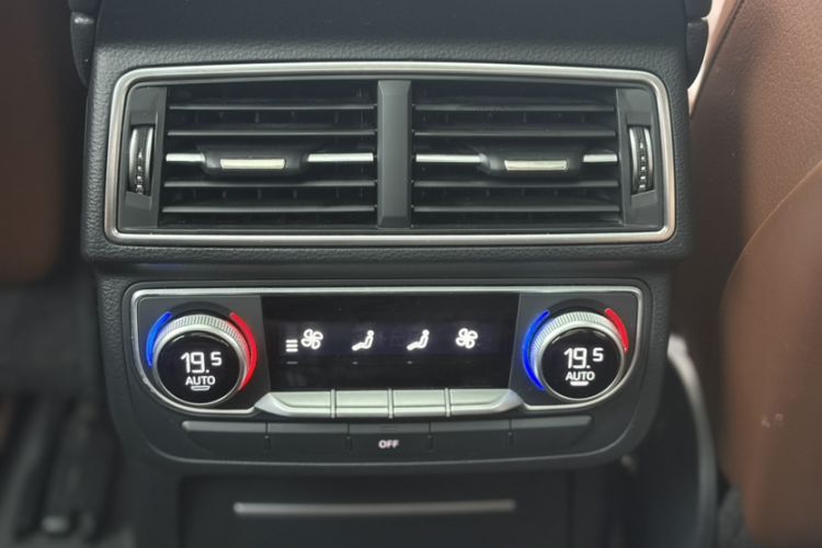 Used Audi Q7 2016 45 TFSI S line Sport Edition Interior 2