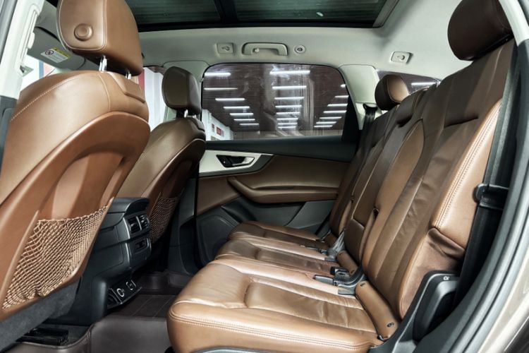 Used Audi Q7 2016 40 TFSI Comfort Model Interior 2