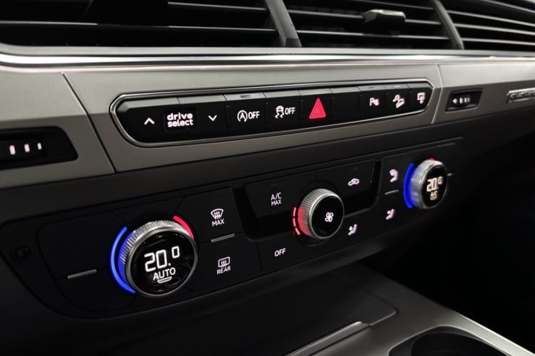 Used Audi Q7 2016 40 TFSI Comfort Model Interior 5