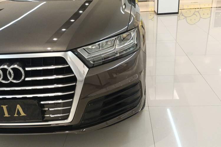 Used Audi Q7 2016 40 TFSI S line Sport Edition Left Front Headlight