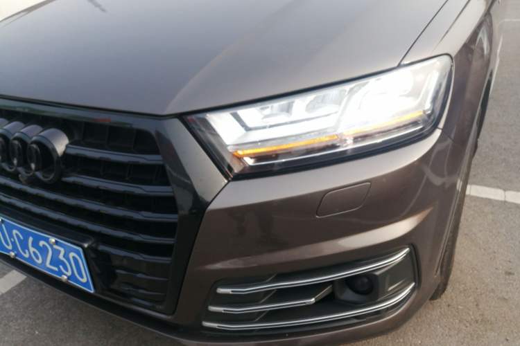 Used Audi Q7 2016 40 TFSI Comfort Model Left Front Headlight