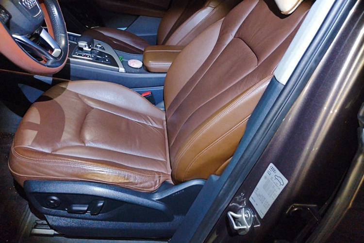 Used Audi Q7 2016 45 TFSI Technology Edition Left Front Seat