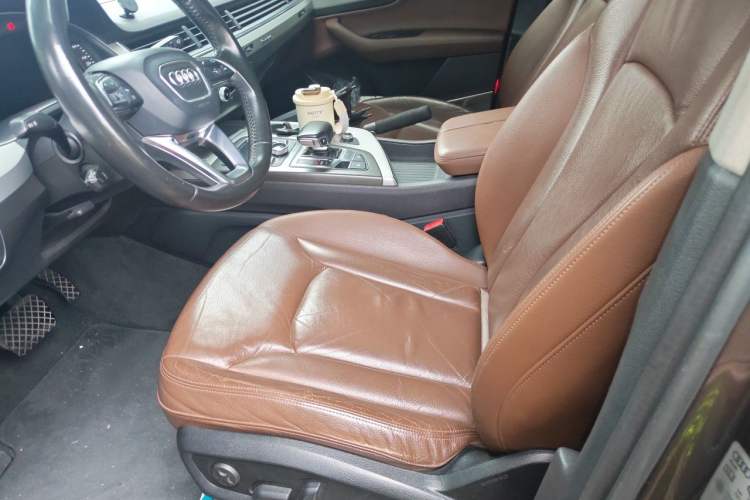 Used Audi Q7 2016 45 TFSI Technology Edition Left Front Seat
