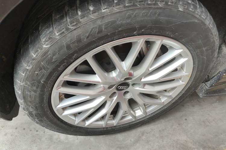 Used Audi Q7 2016 45 TFSI S line Sport Edition Left Front Wheel Hub