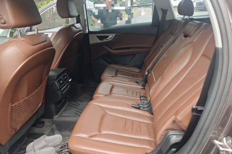 Used Audi Q7 2016 40 TFSI Comfort Model Left Rear Seat