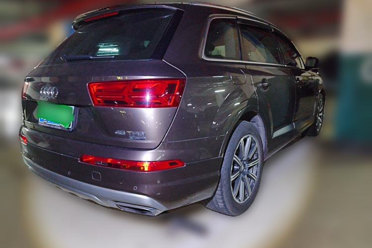 Used Audi Q7 2016 45 TFSI Technology Edition Rear Right 45 Deg