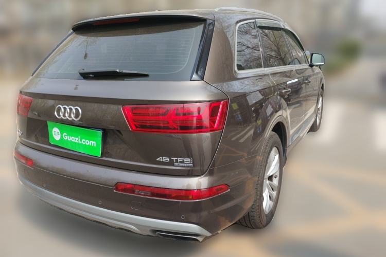 Used Audi Q7 2016 45 TFSI Technology Edition Rear Right 45 Deg