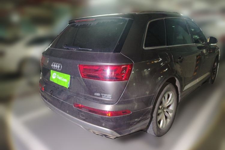 Used Audi Q7 2016 45 TFSI Technology Edition Rear Right 45 Deg