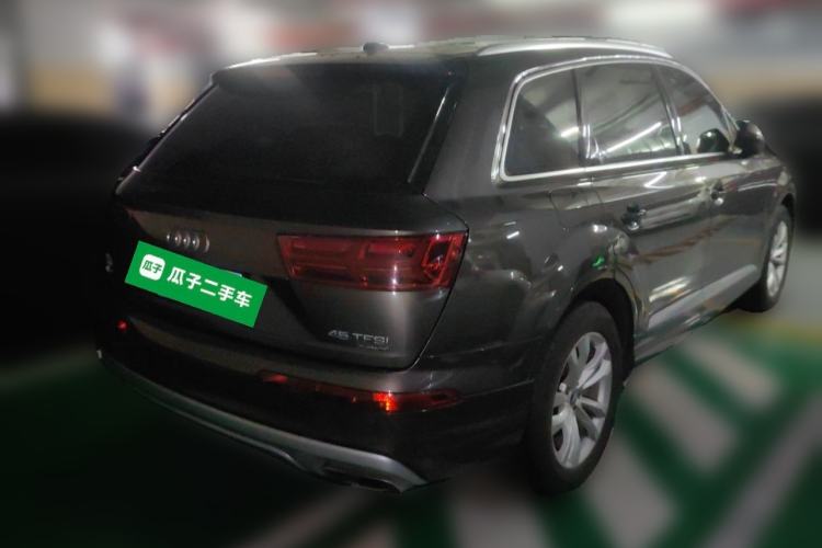 Used Audi Q7 2016 45 TFSI Technology Edition Rear Right 45 Deg