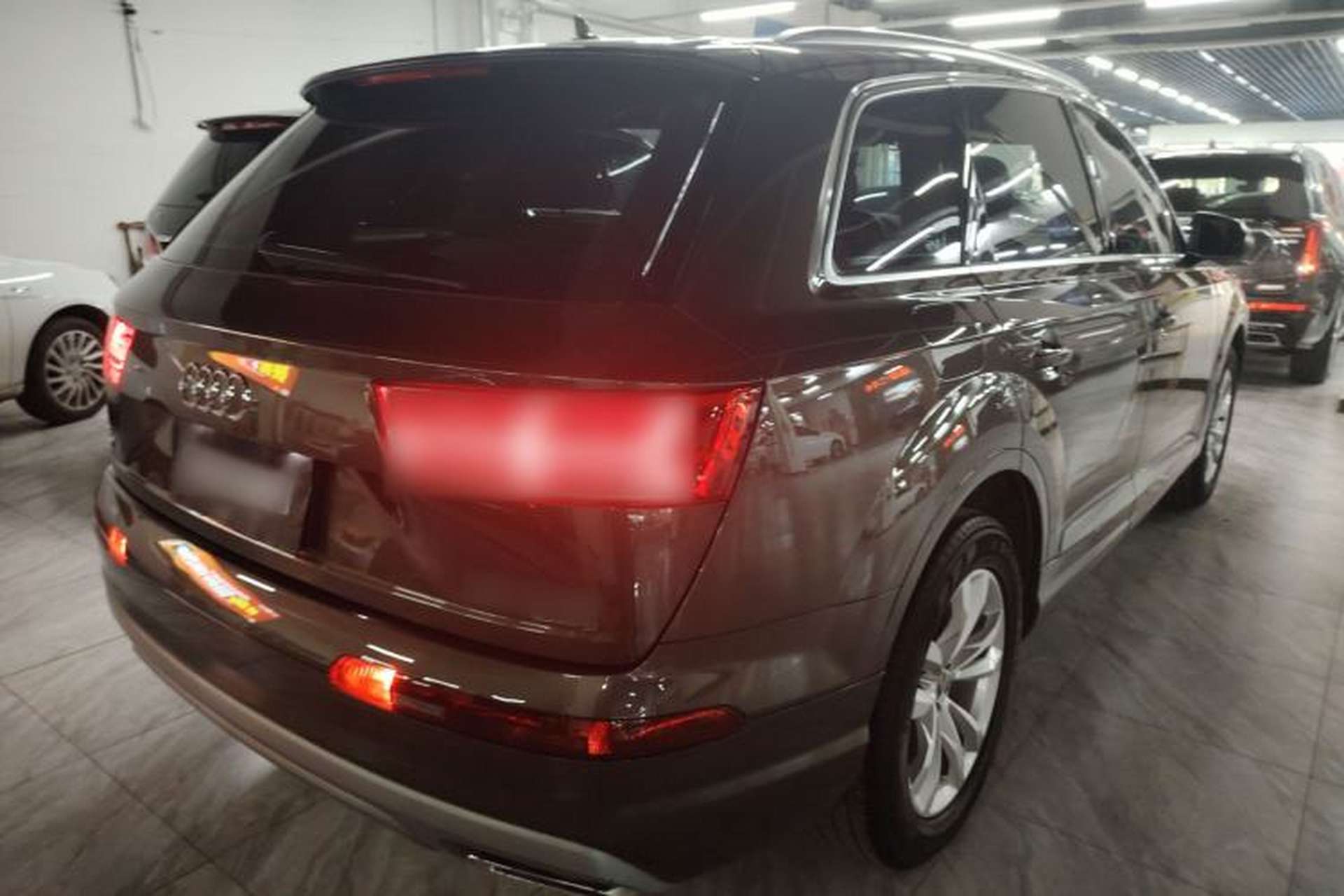 Used Audi Q7 2016 40 TFSI Comfort Model Rear Right 45 Deg