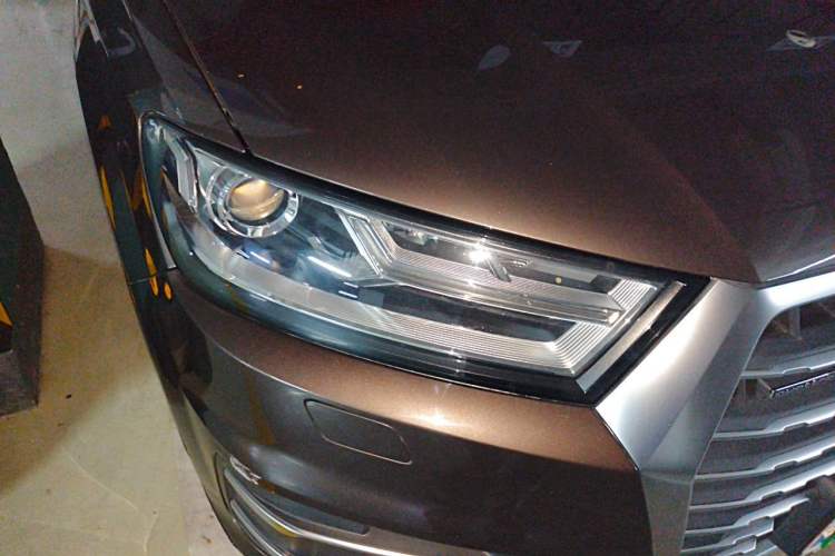 Used Audi Q7 2016 45 TFSI Technology Edition Right Front Headlight
