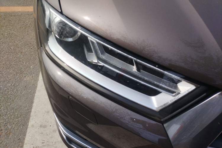 Used Audi Q7 2016 45 TFSI Technology Edition Right Front Headlight