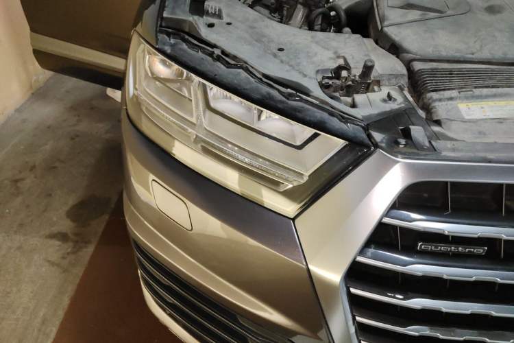 Used Audi Q7 2016 45 TFSI S line Sport Edition Right Front Headlight