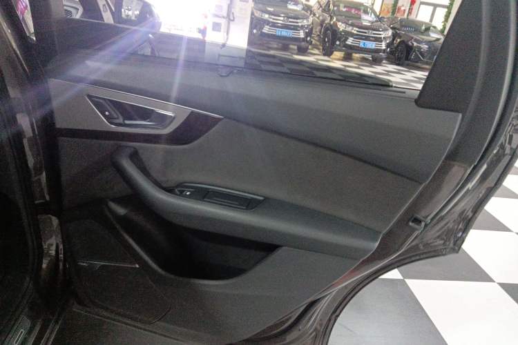 Used Audi Q7 2016 45 TFSI S line Sport Edition Right Rear Door Interior