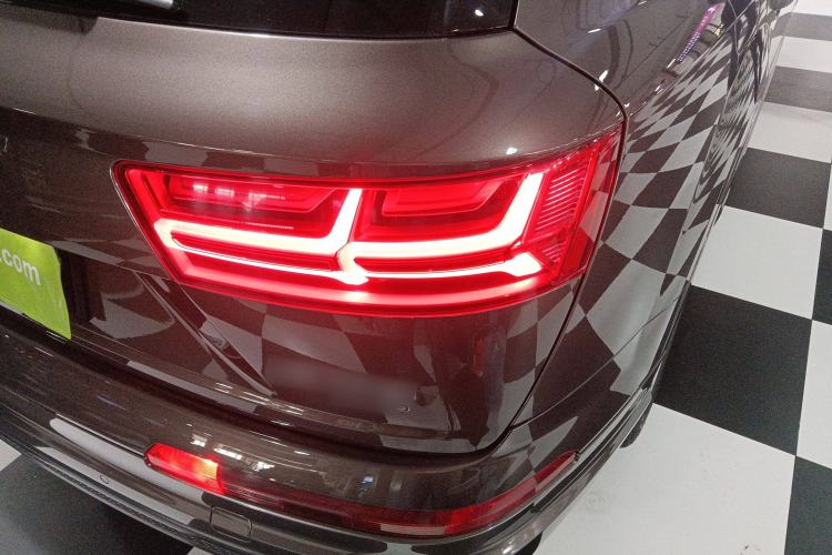 Used Audi Q7 2016 45 TFSI S line Sport Edition Right Rear Taillight