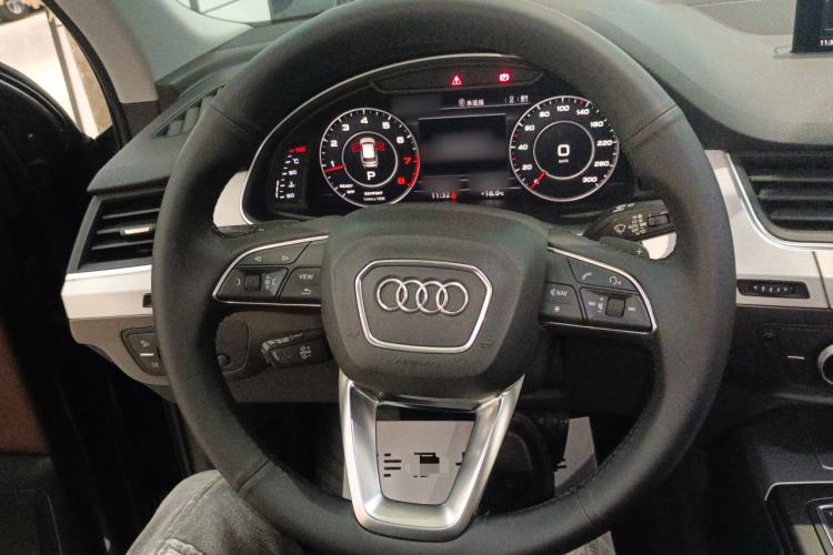 Used Audi Q7 2016 40 TFSI S line Sport Edition Steering Wheel