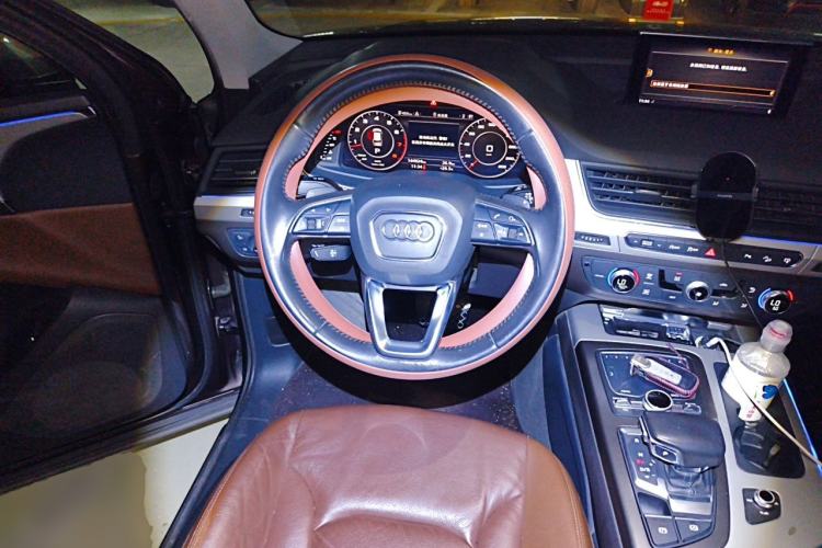 Used Audi Q7 2016 45 TFSI Technology Edition Steering Wheel