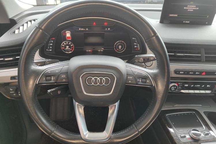 Used Audi Q7 2016 45 TFSI S line Sport Edition Steering Wheel