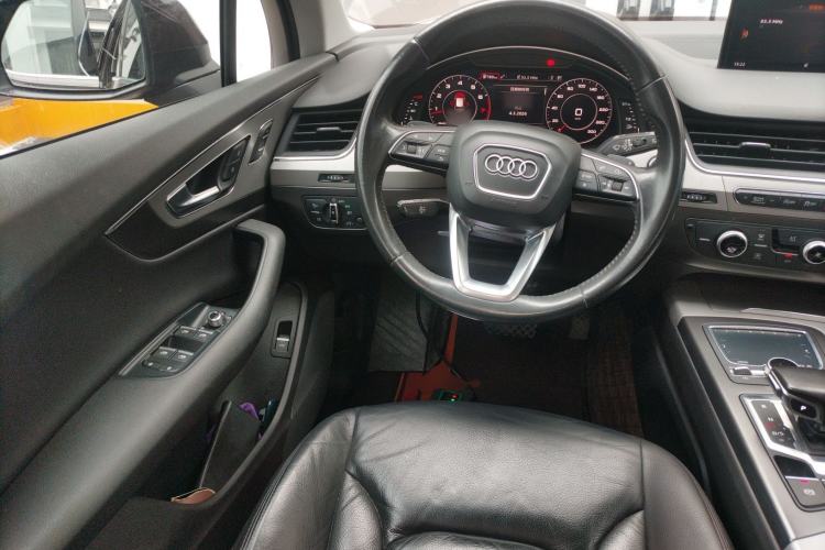 Used Audi Q7 2016 45 TFSI Technology Edition Steering Wheel