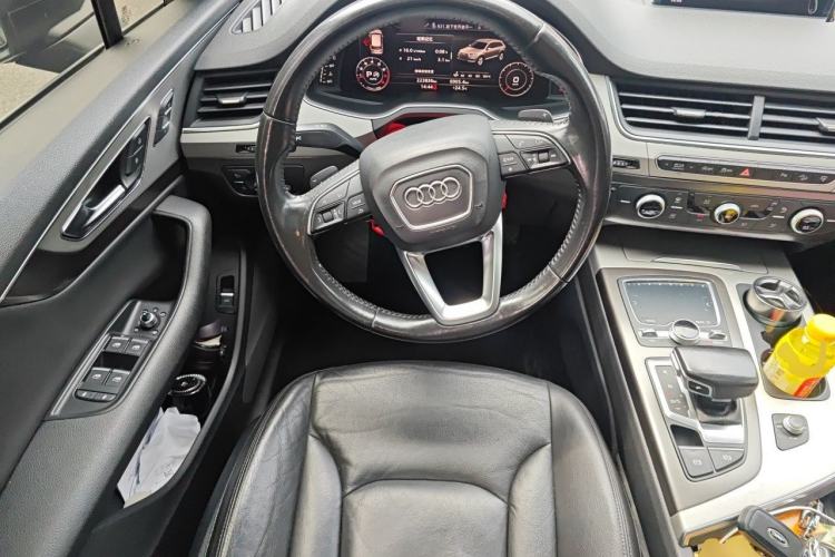 Used Audi Q7 2016 45 TFSI Technology Edition Steering Wheel