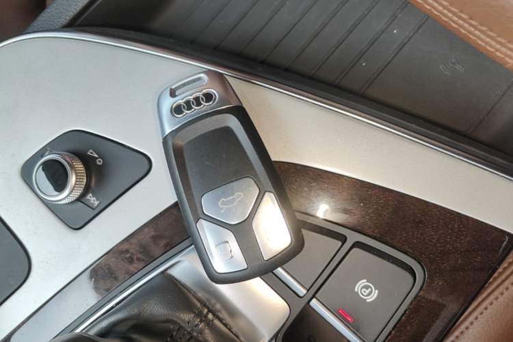 Used Audi Q7 2016 45 TFSI S line Sport Edition Vehicle Key
