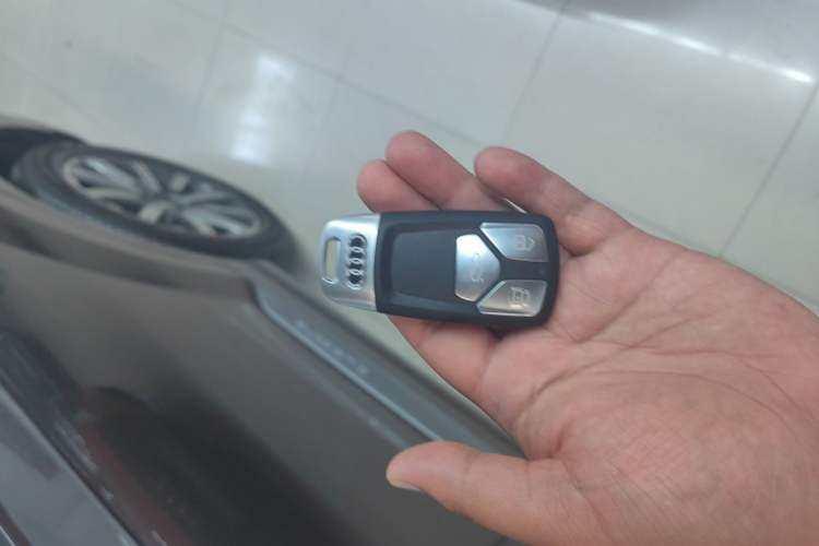 Used Audi Q7 2016 45 TFSI Technology Edition Vehicle Key