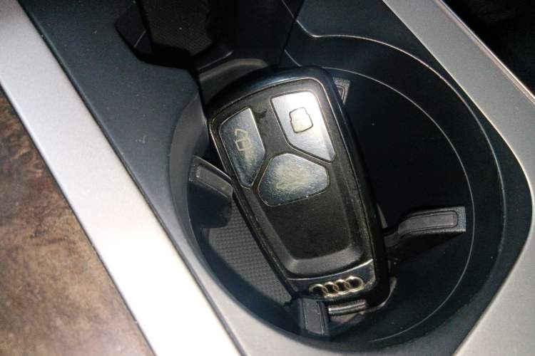 Used Audi Q7 2016 45 TFSI S line Sport Edition Vehicle Key