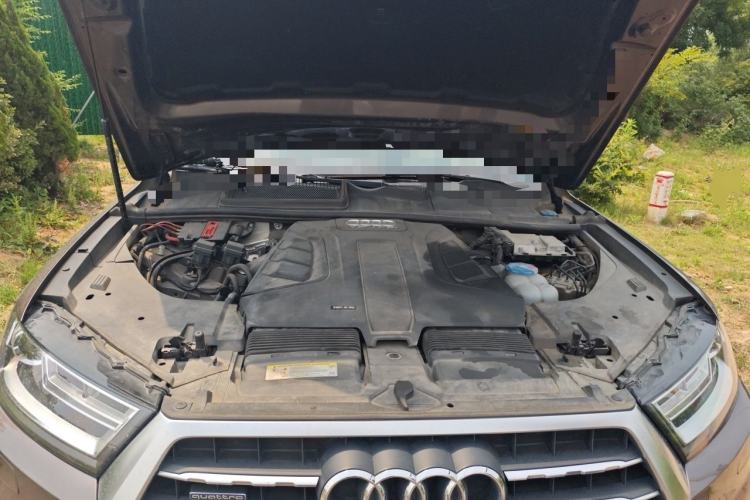 Used Audi Q7 2016 3.0 TFSI 7 seats parallel import Engine Bay