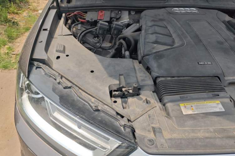 Used Audi Q7 2016 3.0 TFSI 7 seats parallel import Engine Bay Right