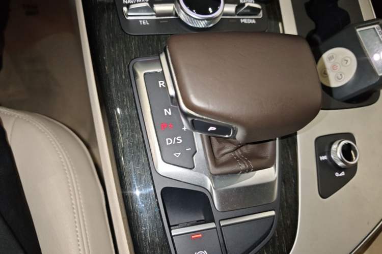 Used Audi Q7 2016 3.0 TFSI 7 seats parallel import Gear Lever