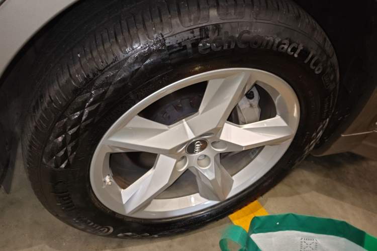 Used Audi Q7 2016 3.0 TFSI 7 seats parallel import Left Front Wheel Hub