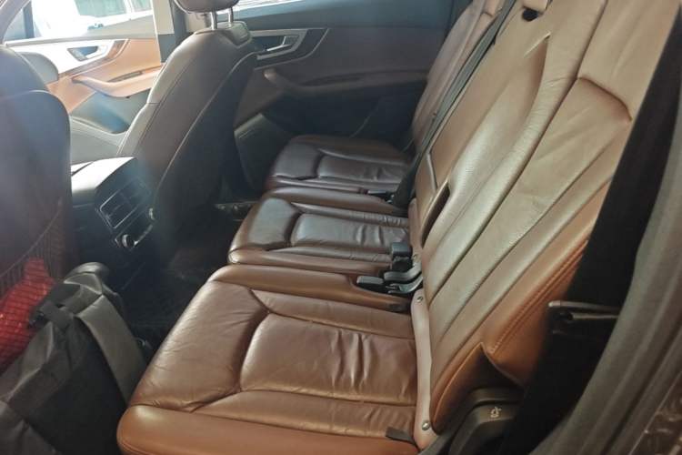 Used Audi Q7 2016 45 TFSI Technology Edition Left Rear Seat