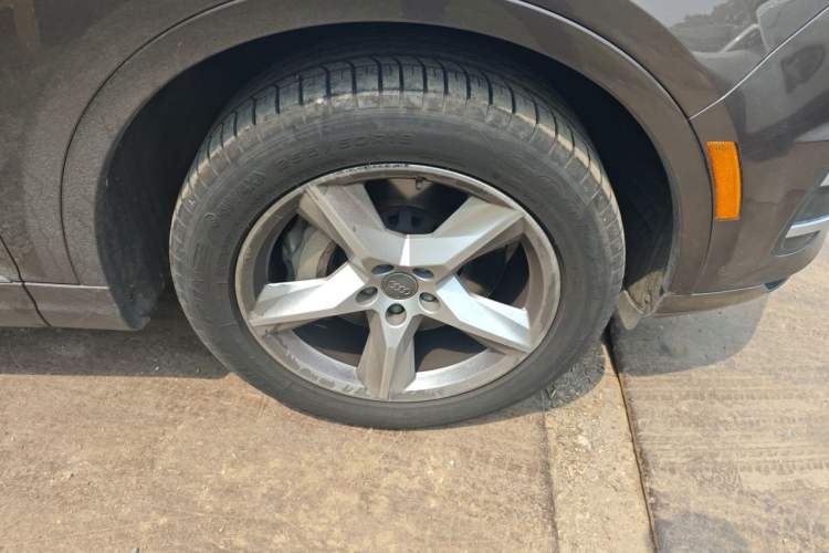 Used Audi Q7 2016 3.0 TFSI 7 seats parallel import Right Front Wheel Hub