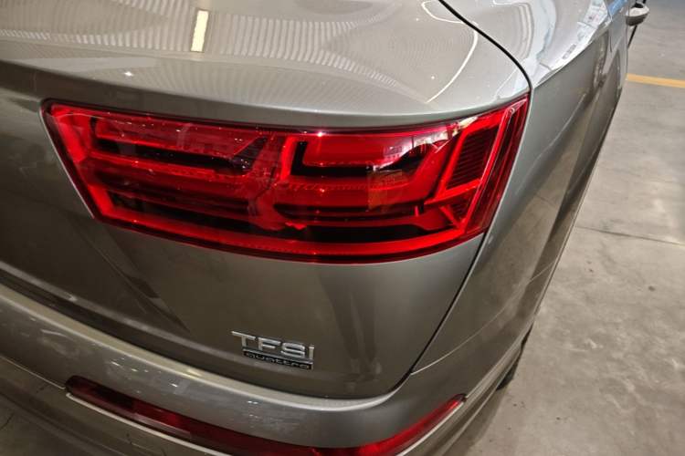 Used Audi Q7 2016 3.0 TFSI 7 seats parallel import Right Rear Taillight