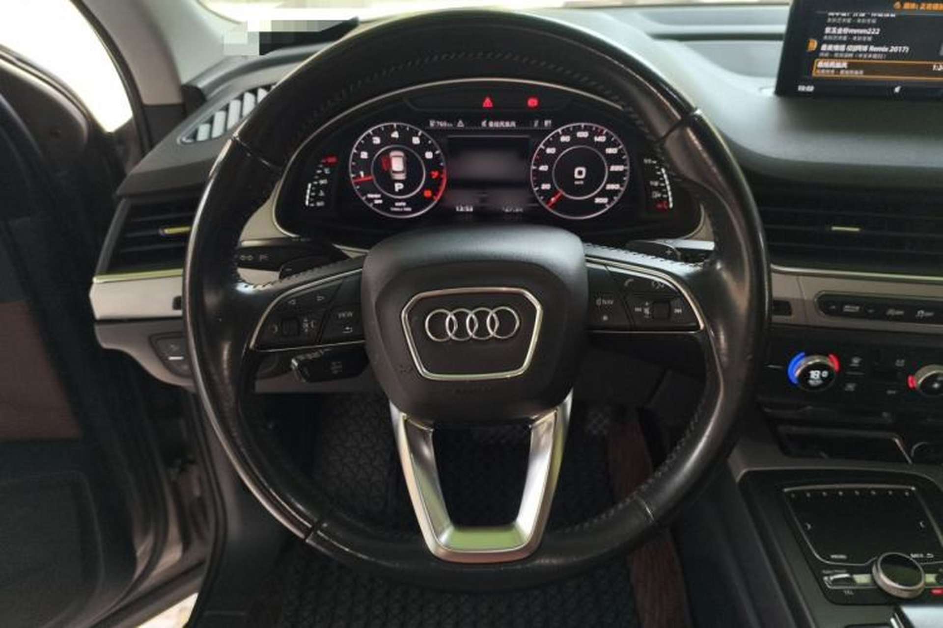 Used Audi Q7 2016 40 TFSI Comfort Model Steering Wheel