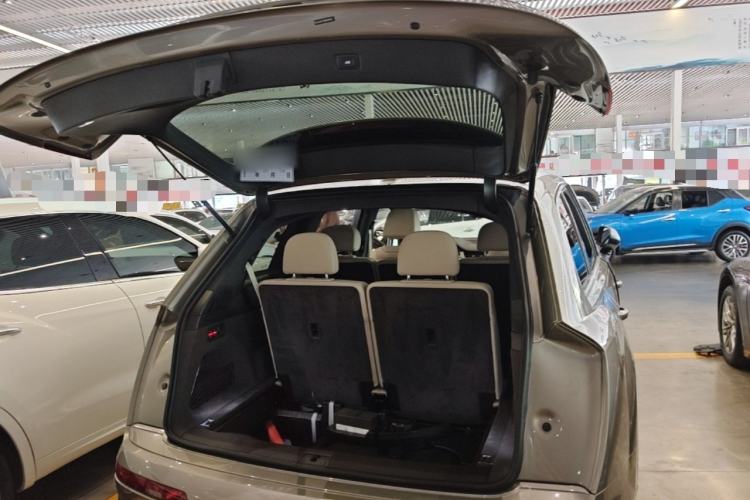 Used Audi Q7 2016 3.0 TFSI 7 seats parallel import Trunk